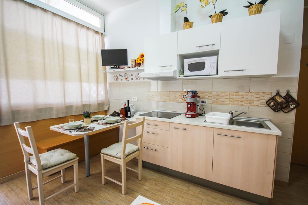 Apartments Lavanda & Cappuccino بورتوروز الغرفة الصورة
